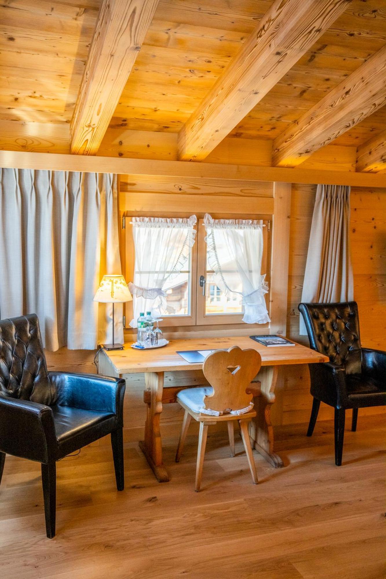 Posthotel Roessli Gstaad Luaran gambar