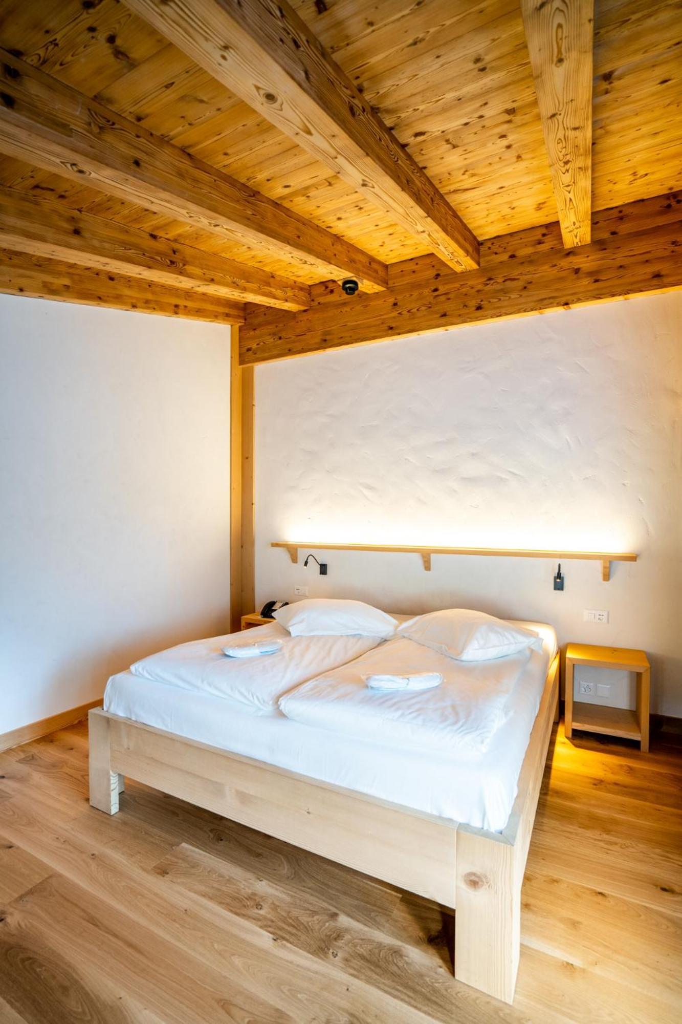 Posthotel Roessli Gstaad Luaran gambar
