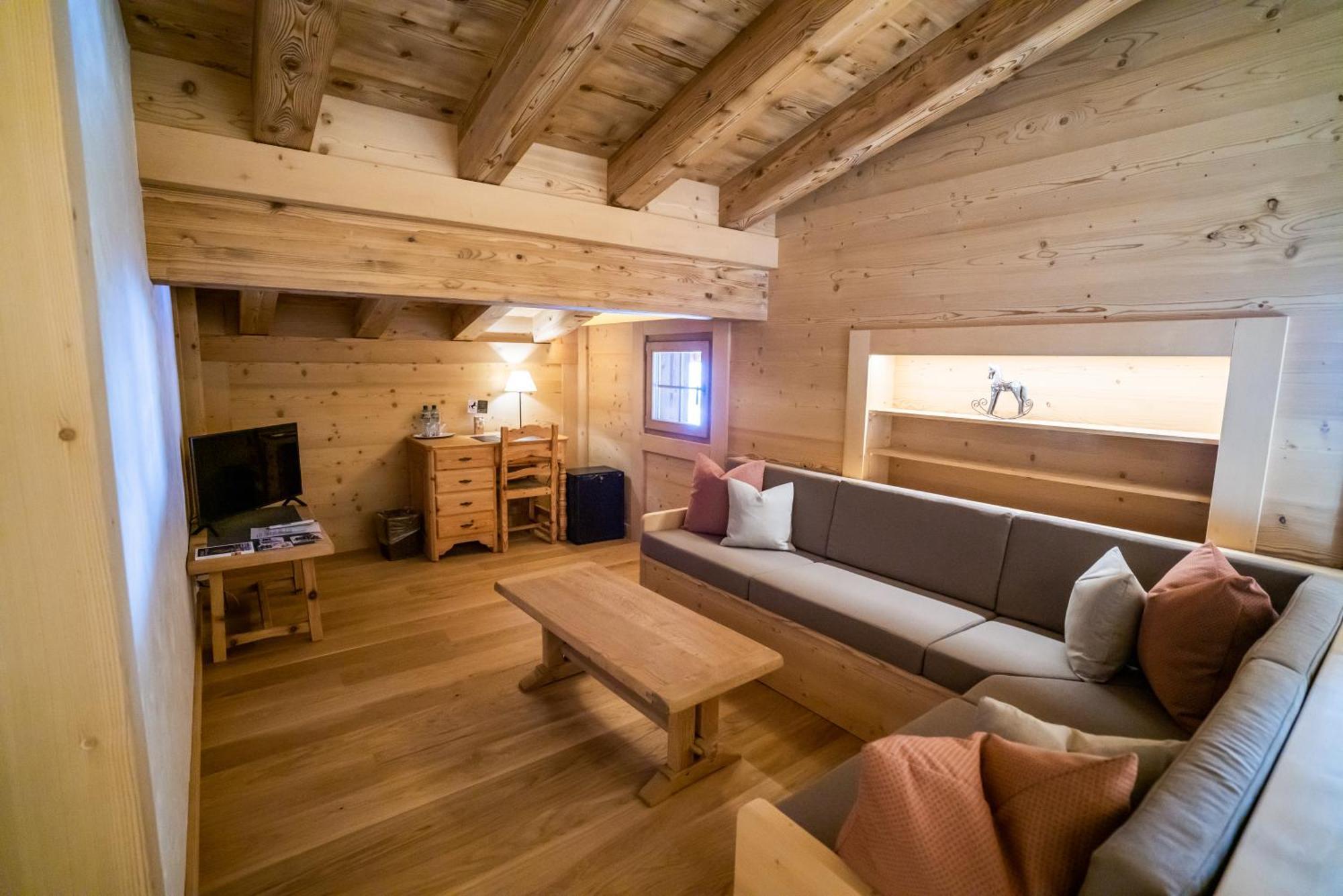 Posthotel Roessli Gstaad Luaran gambar