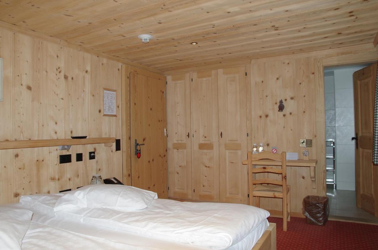 Posthotel Roessli Gstaad Luaran gambar