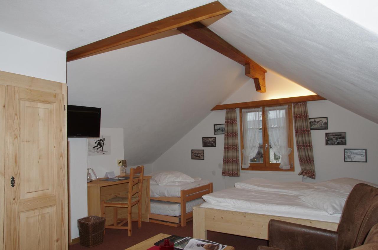 Posthotel Roessli Gstaad Luaran gambar